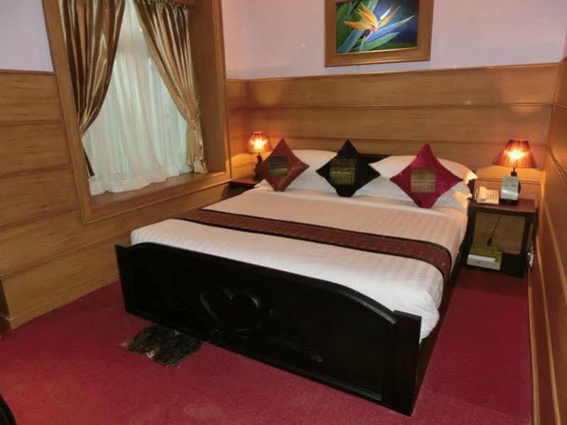 Shwe Kyun Hotel Taunggyi Bagian luar foto