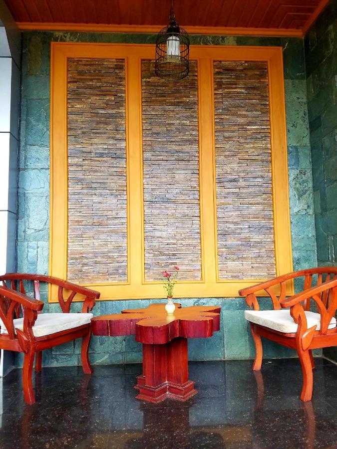 Shwe Kyun Hotel Taunggyi Bagian luar foto
